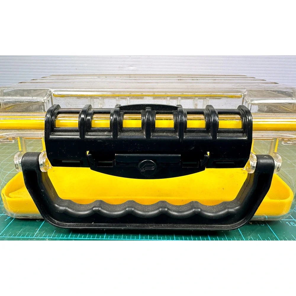 PLANO 1460 DRI LOC SEAL POLYCARBONATE WATERPROOF STORAGE CASE